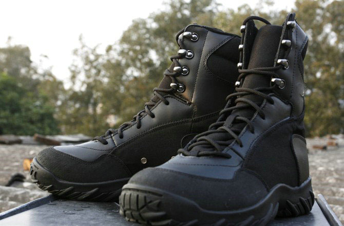 Oakley boot